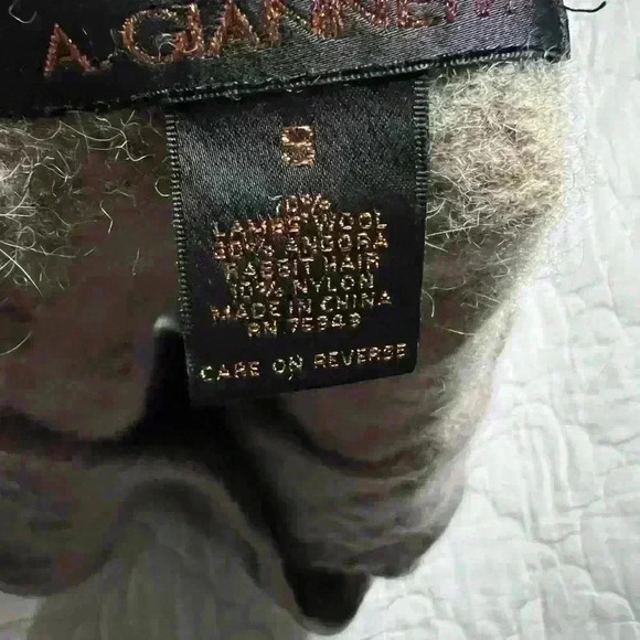 A. Gianetti Lambs  wool size small ballerina sweater - Picture 5 of 8